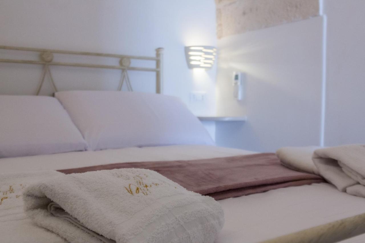 Suite Dante - Typical Apulian Rooms Cisternino Zewnętrze zdjęcie